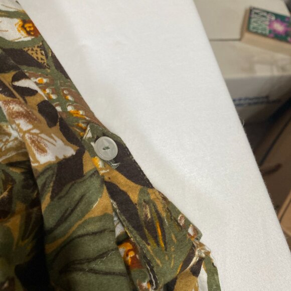 Erika Woman Plus Size Jungle Print Button Up Blouse 3X - Picture 4 of 7